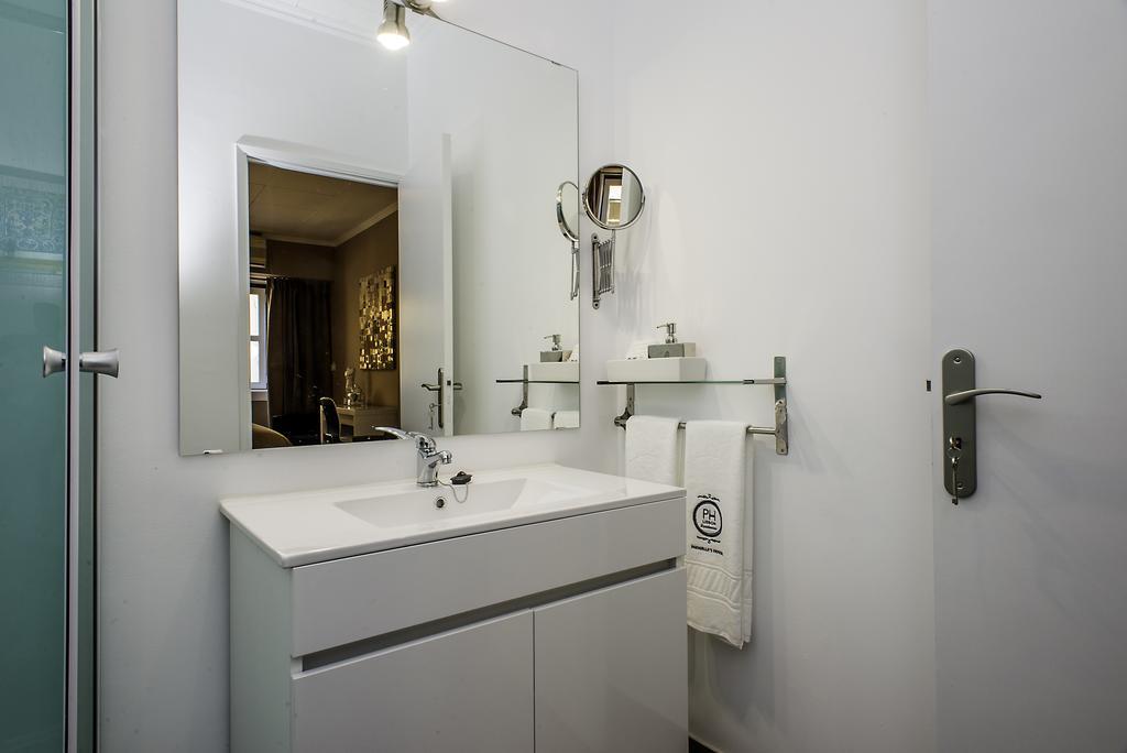 Ph Downtown Suites Lisbon Room photo